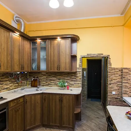 Apartment On Sholom Aleichem *