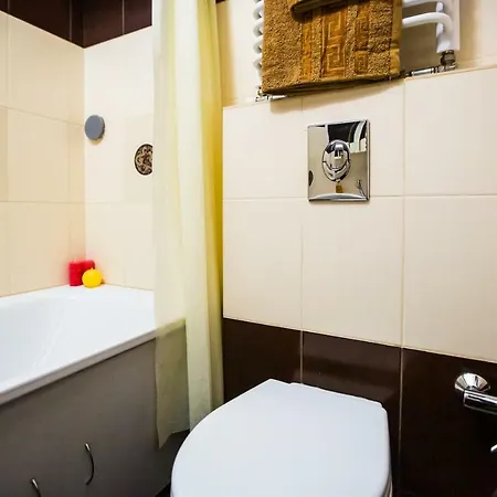On Sholom Aleichem та ще варіант поруч Daire Lviv